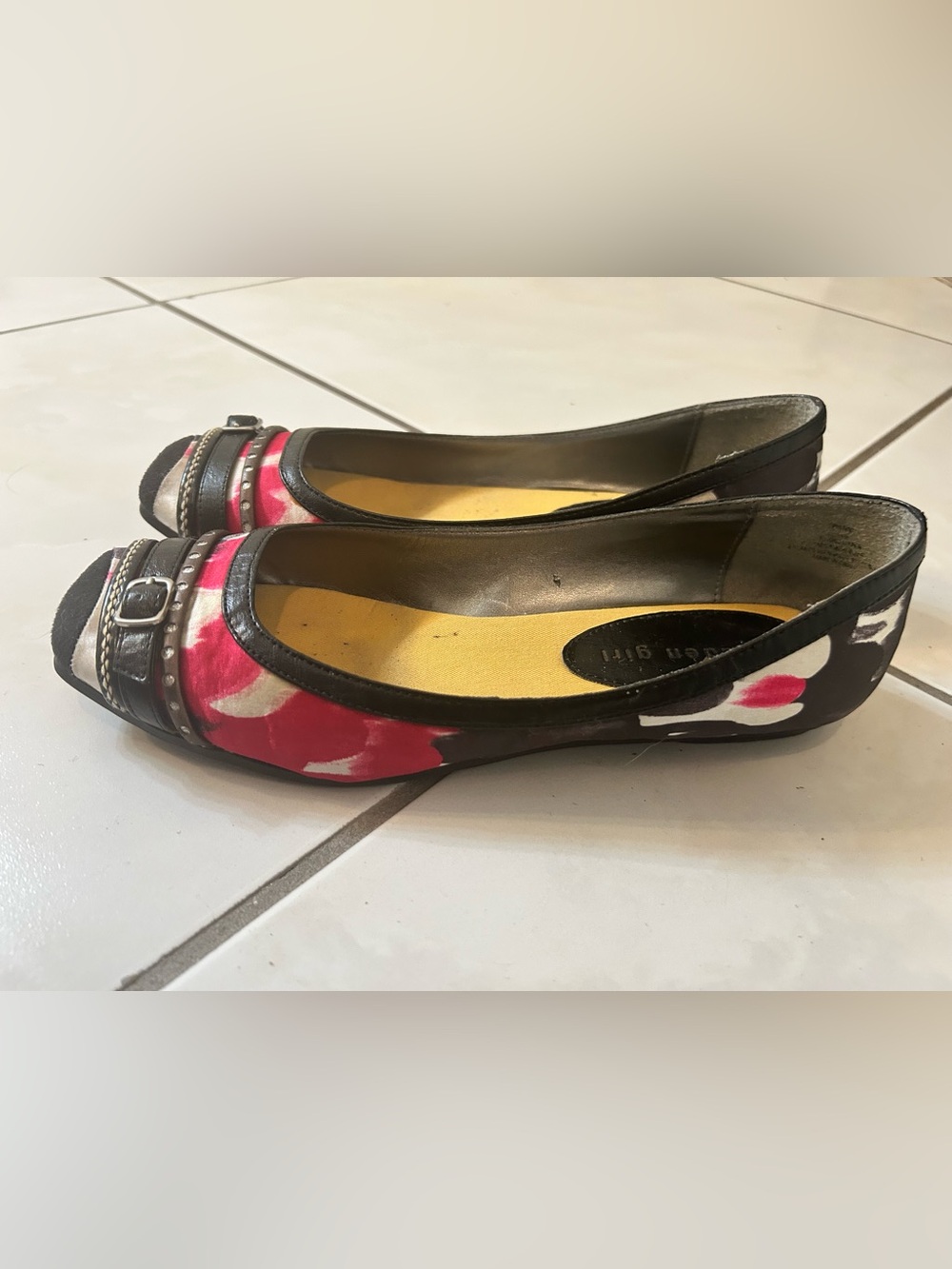Madden Girl Women’s Floral Pink and Black Ballet Flats - size 8.5 y2k